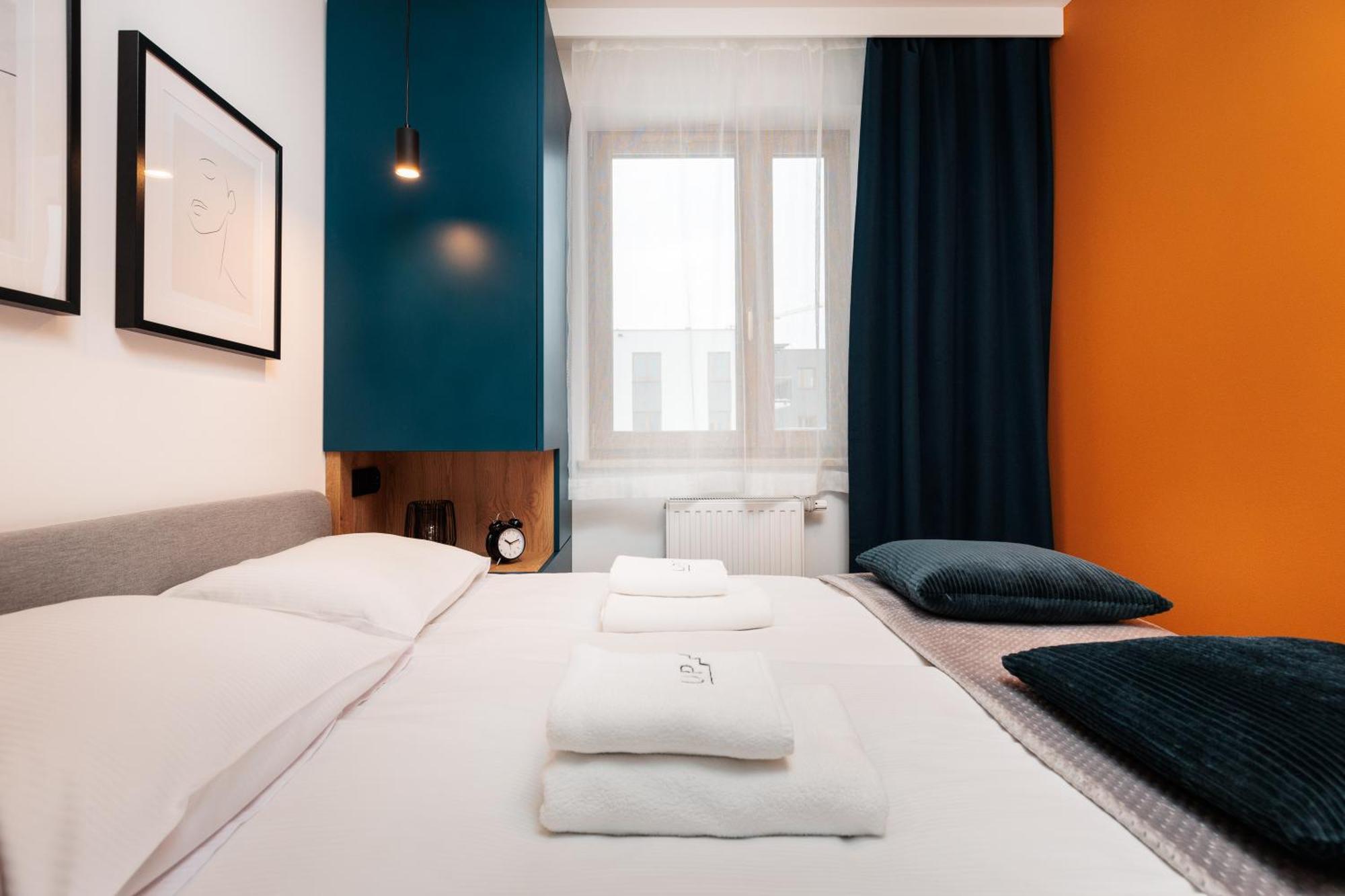 Colorful Cracovia Apartments - By Upstairs Ngoại thất bức ảnh